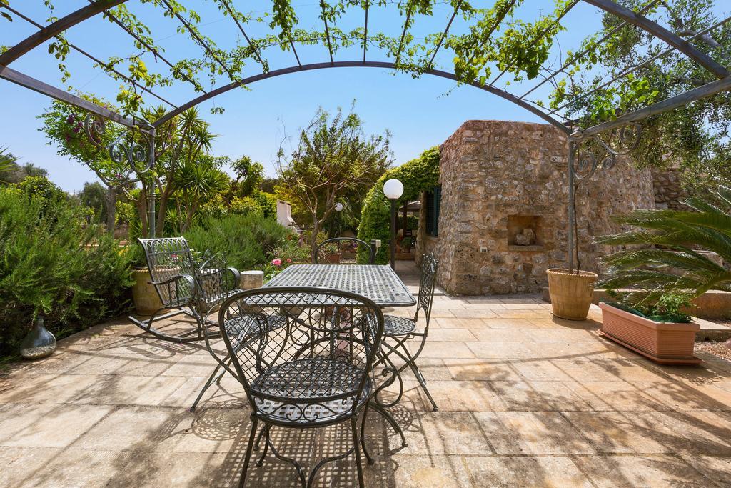 Trulli Romantici Salve Eksteriør billede